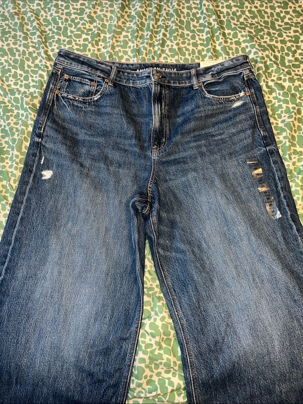 American Eagle Outfitters Men's-Style Boyfriend Jeans in Mid Blue Wash